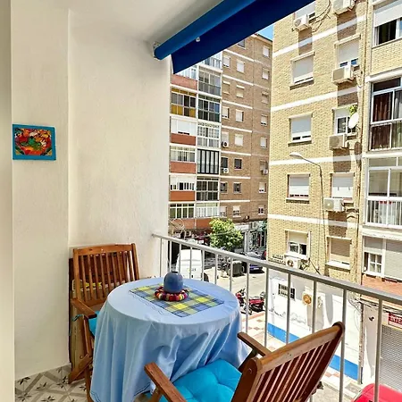 Piso A 10 Minutos De La Playa * Malaga